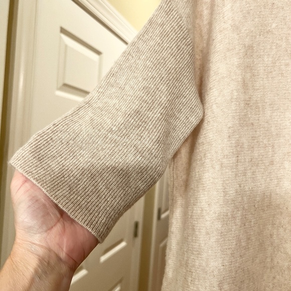 EUC Antonio Melani Cowl Neck Oversize Tunic Style Cashmere Sweater Size MEDIUM - Picture 5 of 5